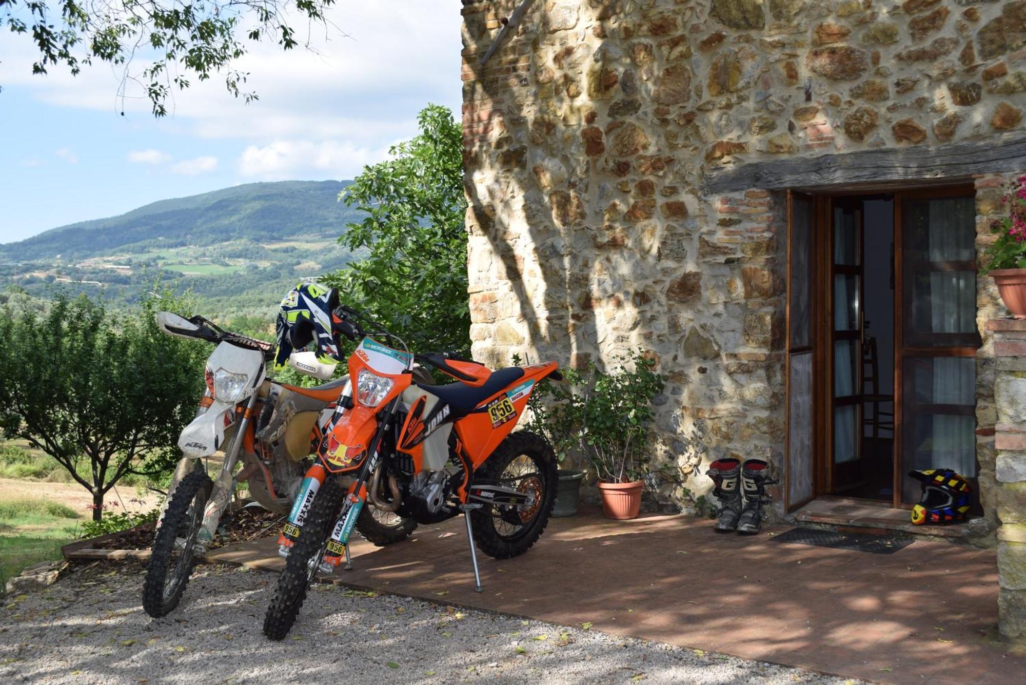 Sport Bikes And Nature Monterotondo  Екстериор снимка